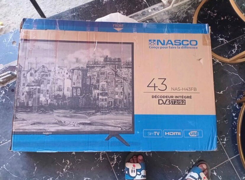 Télévision LED FHD 43 pouces