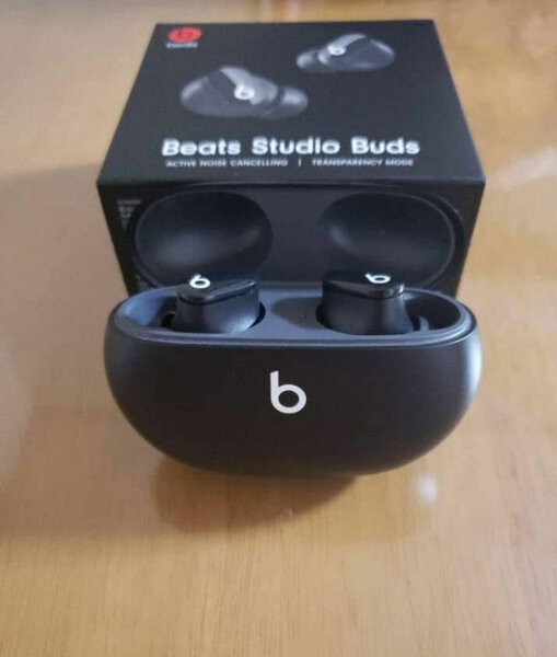 Beats Studio Buds