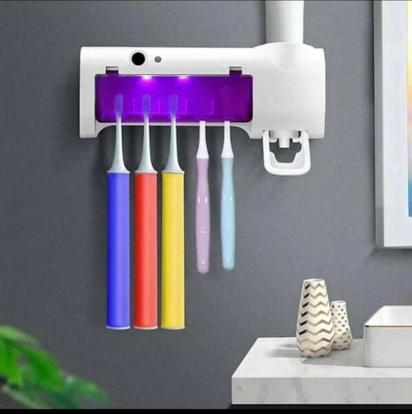 Toothpaste dispenser/Sterilise