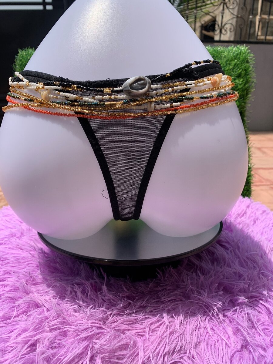 Waist beads