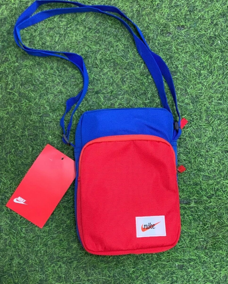 Nike heritage shoulder bag