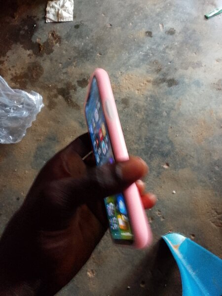 Coque iPhone Silicone Rose