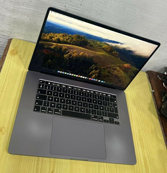 ✓MACBOOK PRO RETINA CORE I9 2019 ✓SSD 1TERA*RAM 16GB  ✓PROCE