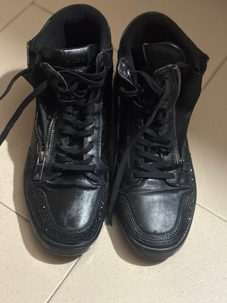 Chaussures pointure 43