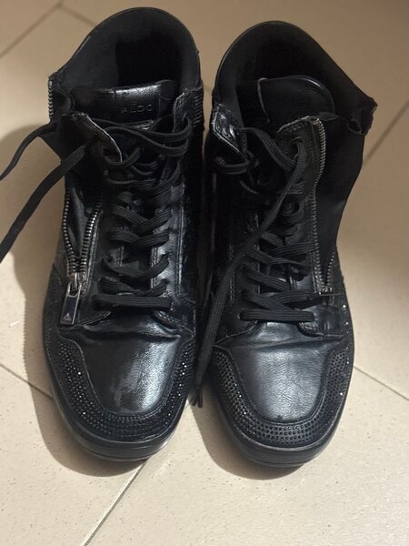 Chaussures pointure 43