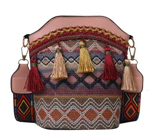 Sac bohème en tissu brodé