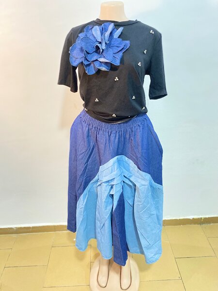 Ensemble T-shirt et Jupe Fleur