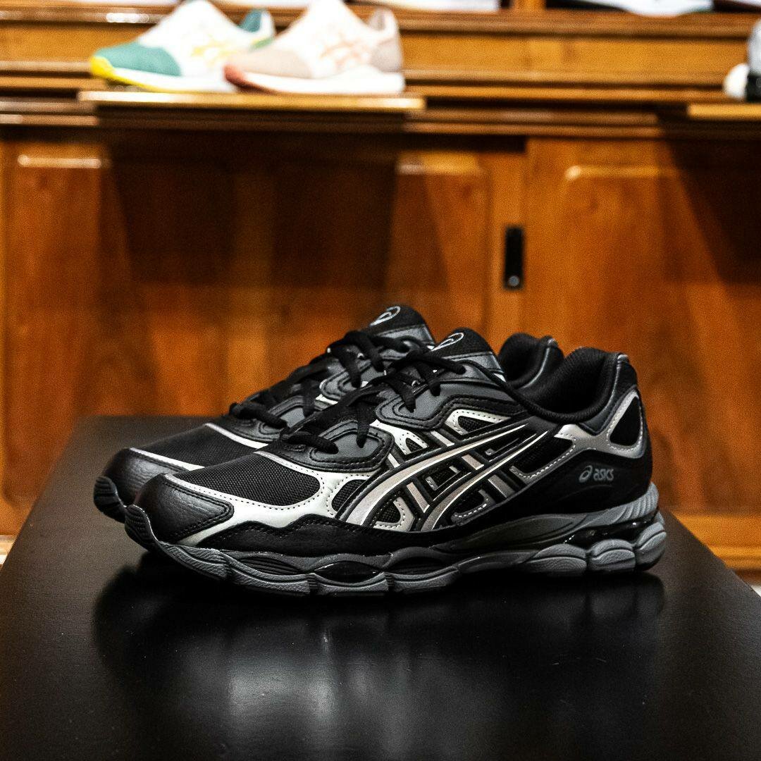 Baskets running noir confort