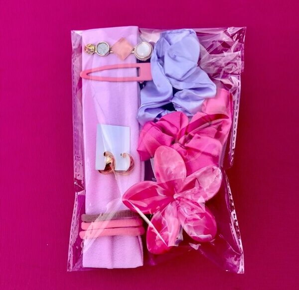 Set de bijoux et chouchous colorés