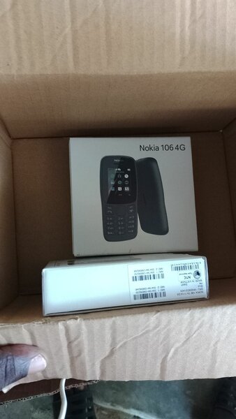 Nokia 106