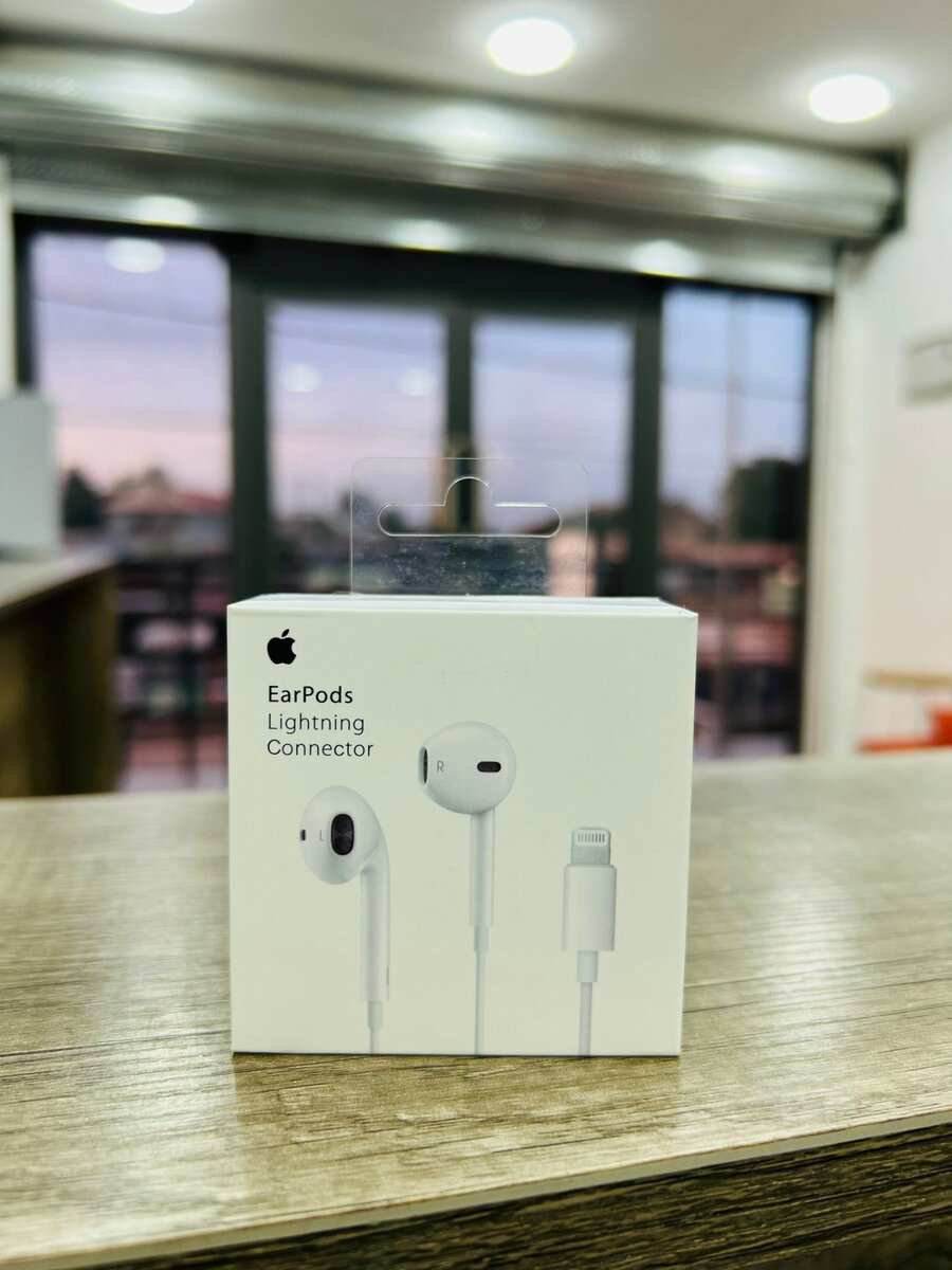 Original Apple EarPods