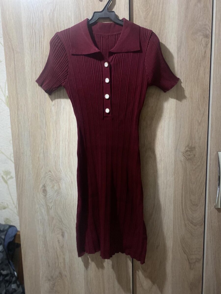 Платье трендового цвета бургунди в стандарт размере