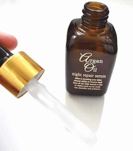 Argan oil night repair serum.