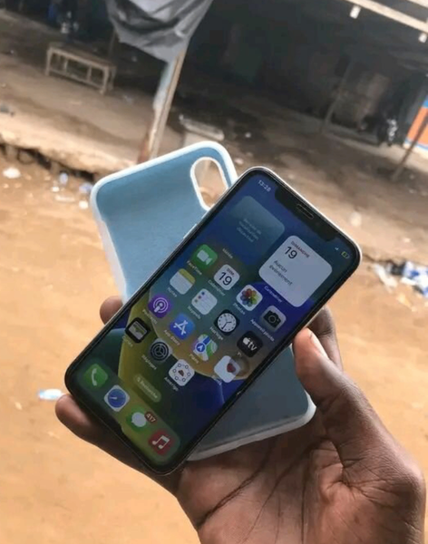 iPhone XR avec Coque