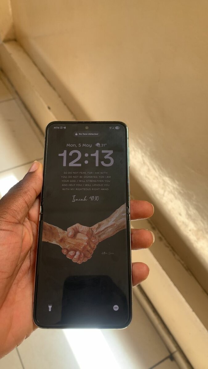 Slightly Used Samsung Flip 5