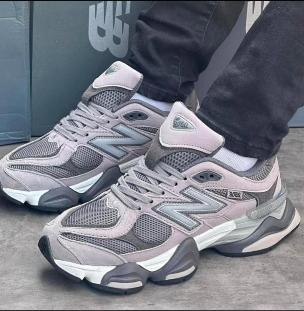 NEW BALANCE 9060
