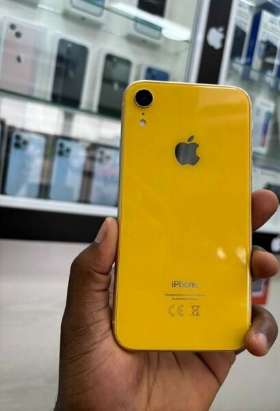 Smartphone iPhone Jaune