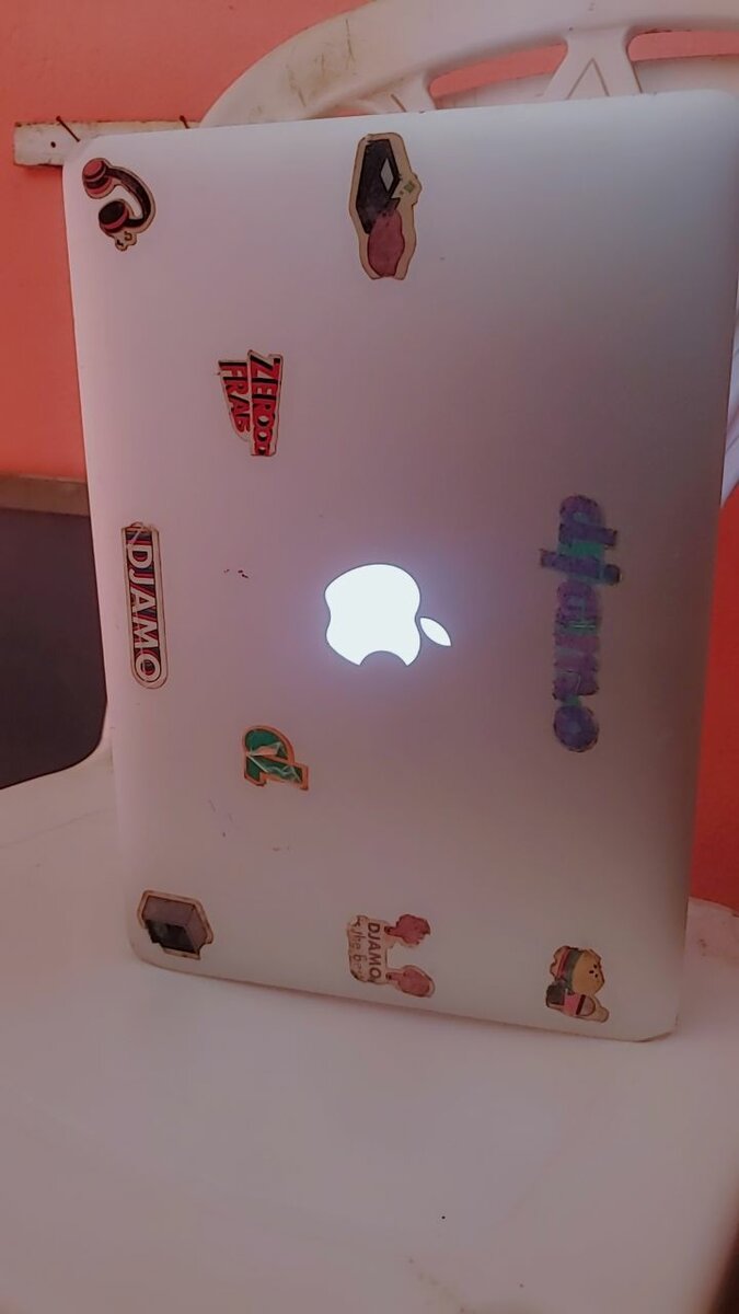 MacBook Air 2014 avec Autocollants