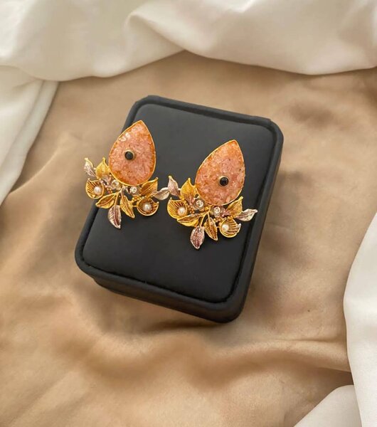 Ladies earrings