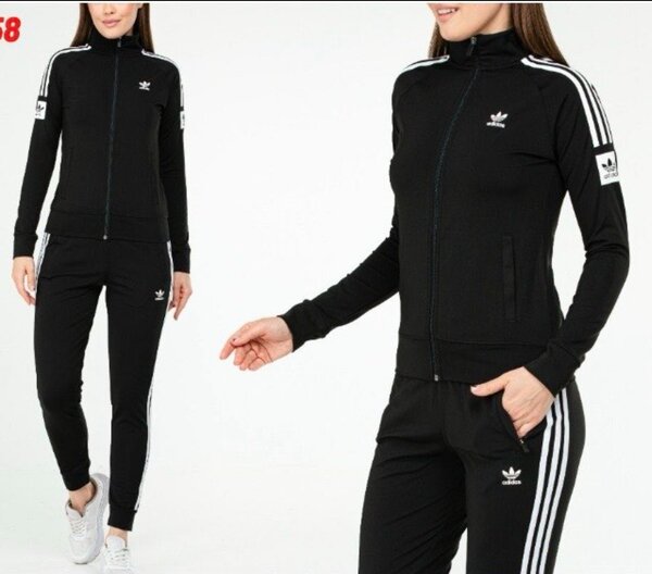 Женский спортивный костюм