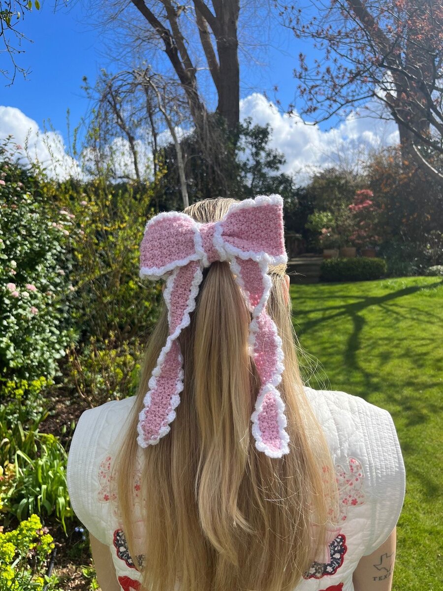Hair bow