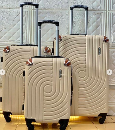 Set of 3 suitcases beige