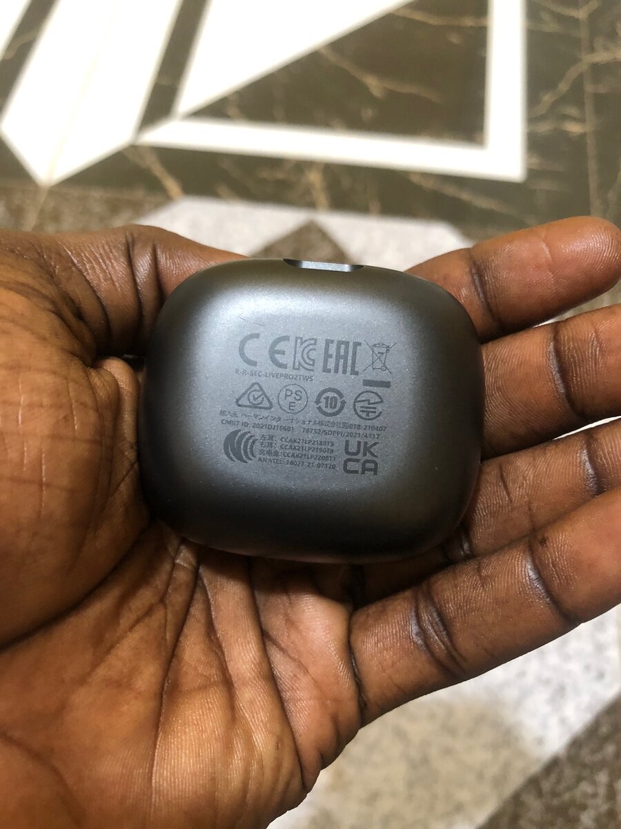 Preowned JBL Live pro 2 Bluetooth Earbuds