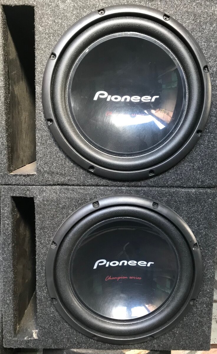 Pioneer subwoofer