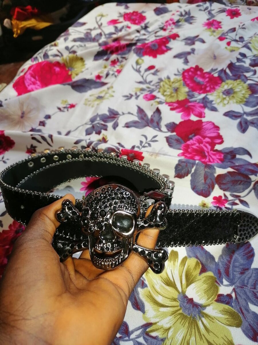 Ceinture gothique tête de mort
