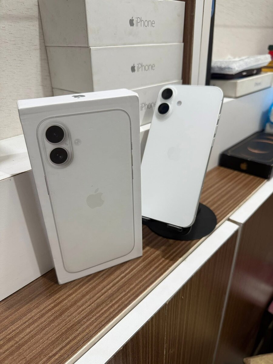 iPhone 16 plus 128gb avec cart