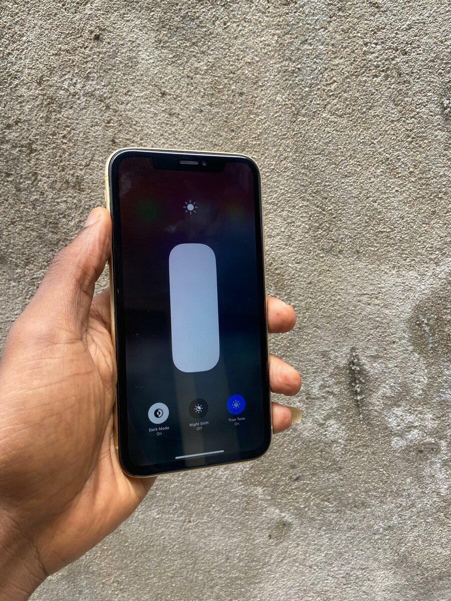 iPhone XR Jaune Débloqué