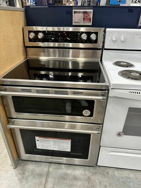 ELECTRIC STOVE AND OVEN