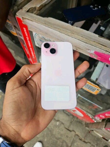 iPhone 14 Rose Clair