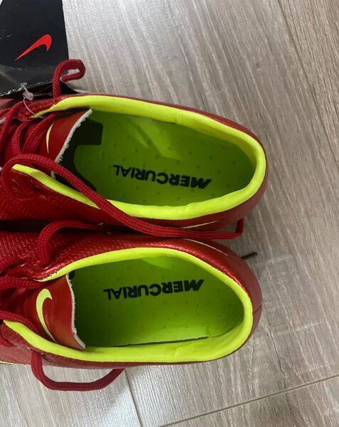 Nike сороконожки