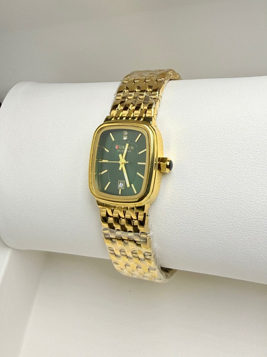 Montre en acier inoxydable élégante