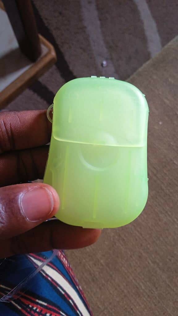 Savons de poche 5 a 1000f