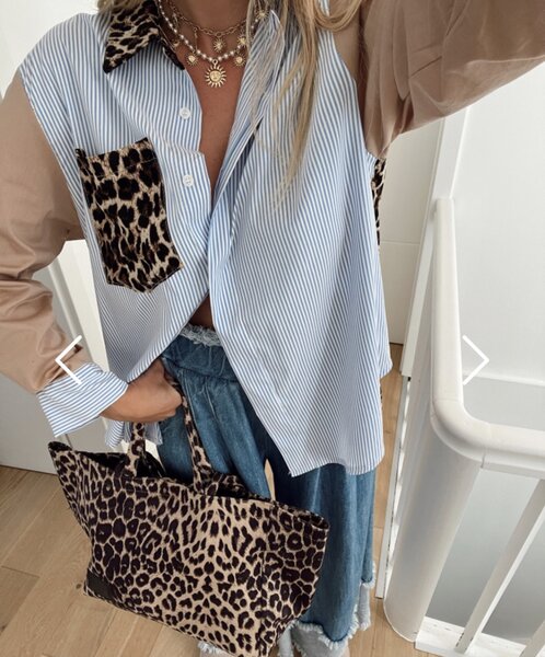 Chemise à motifs léopard tendance