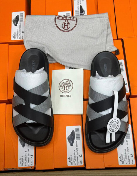 Sandales Hermès en cuir