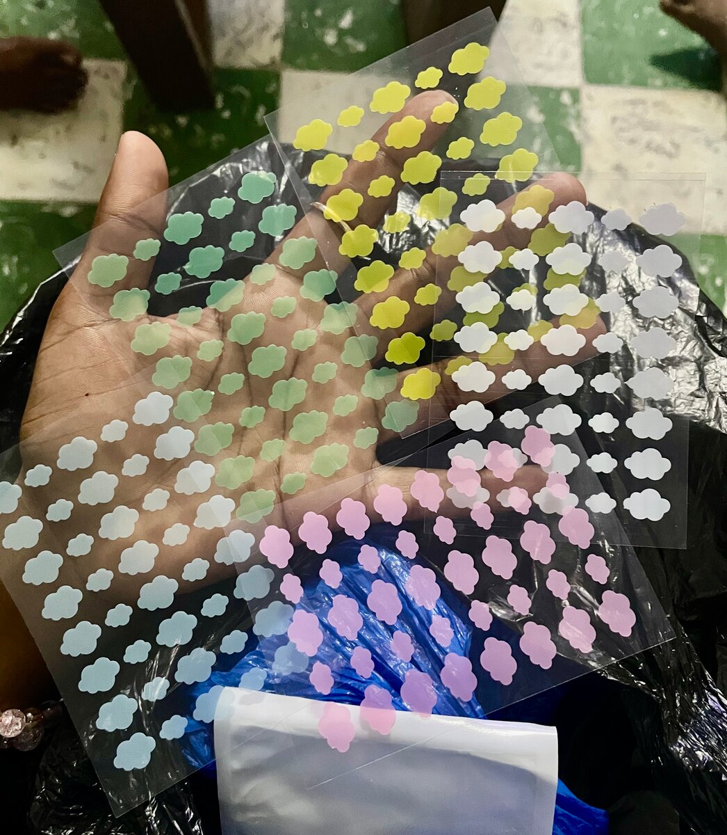 Patch étoiles anti-acné colorées