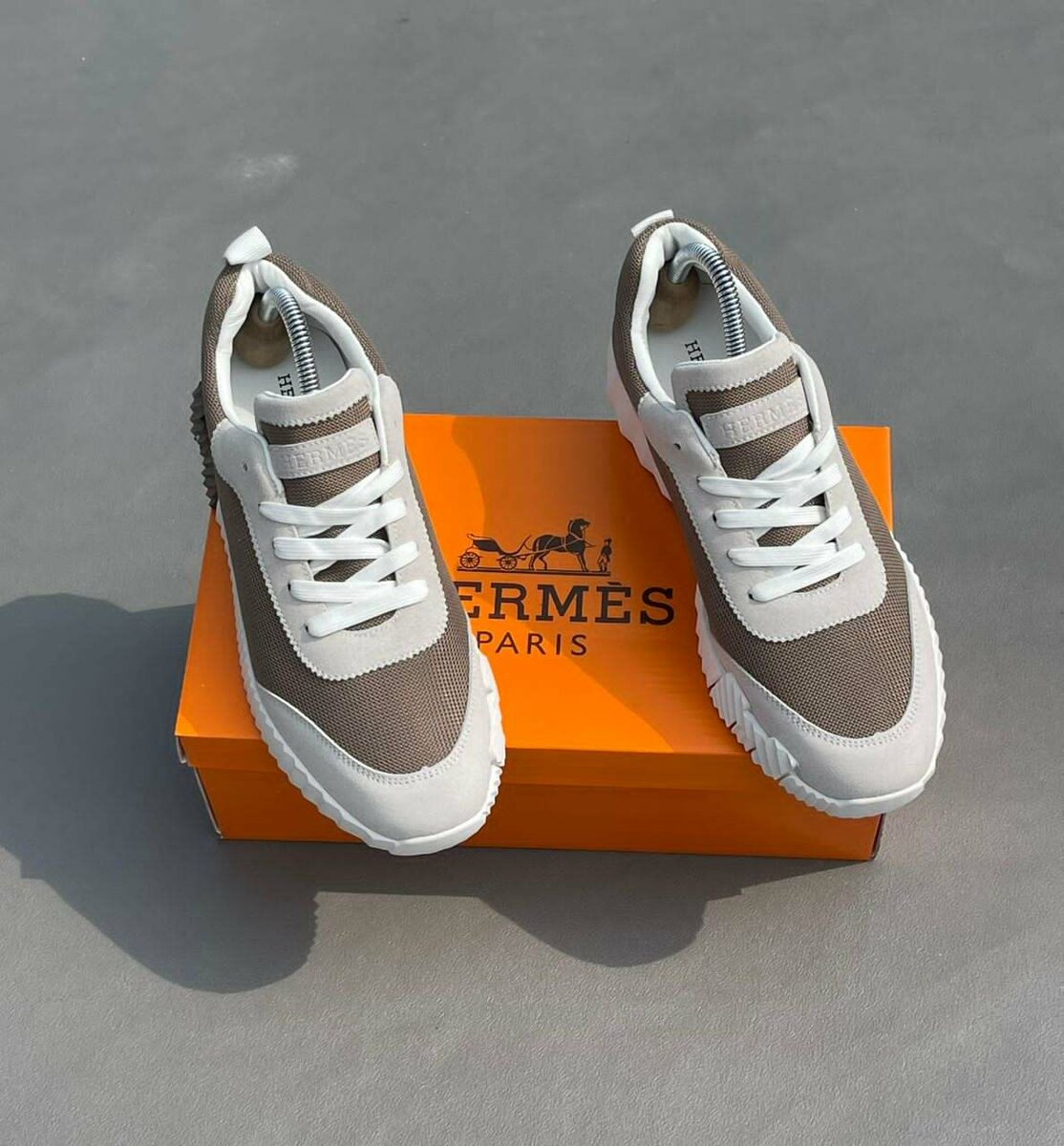 Baskets élégantes en cuir