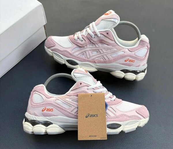 Baskets ASICS Femme Rose