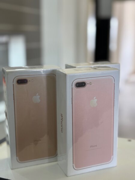 BRAND NEW IPHONE 7 PLUS