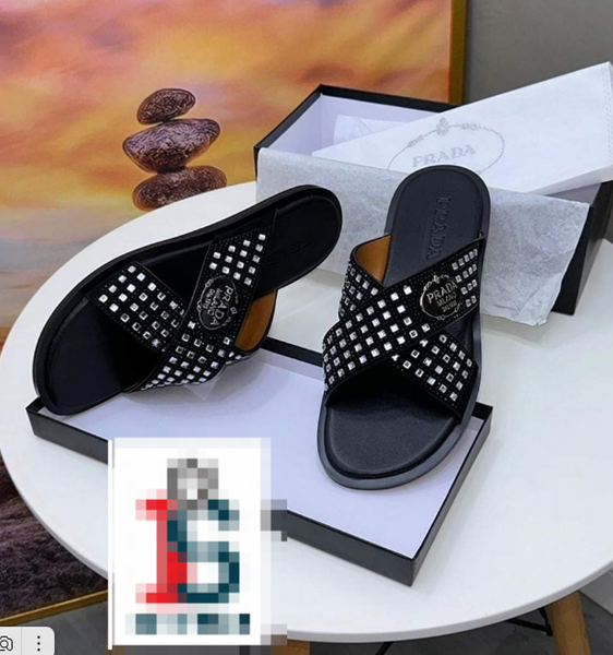 Baskets noir avec strass Prada