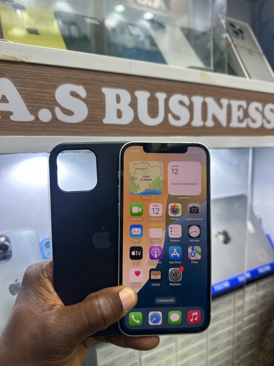 iphone 12 simple 64giga casi