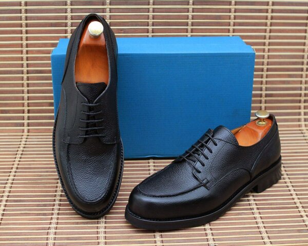 Chaussures habillées en cuir