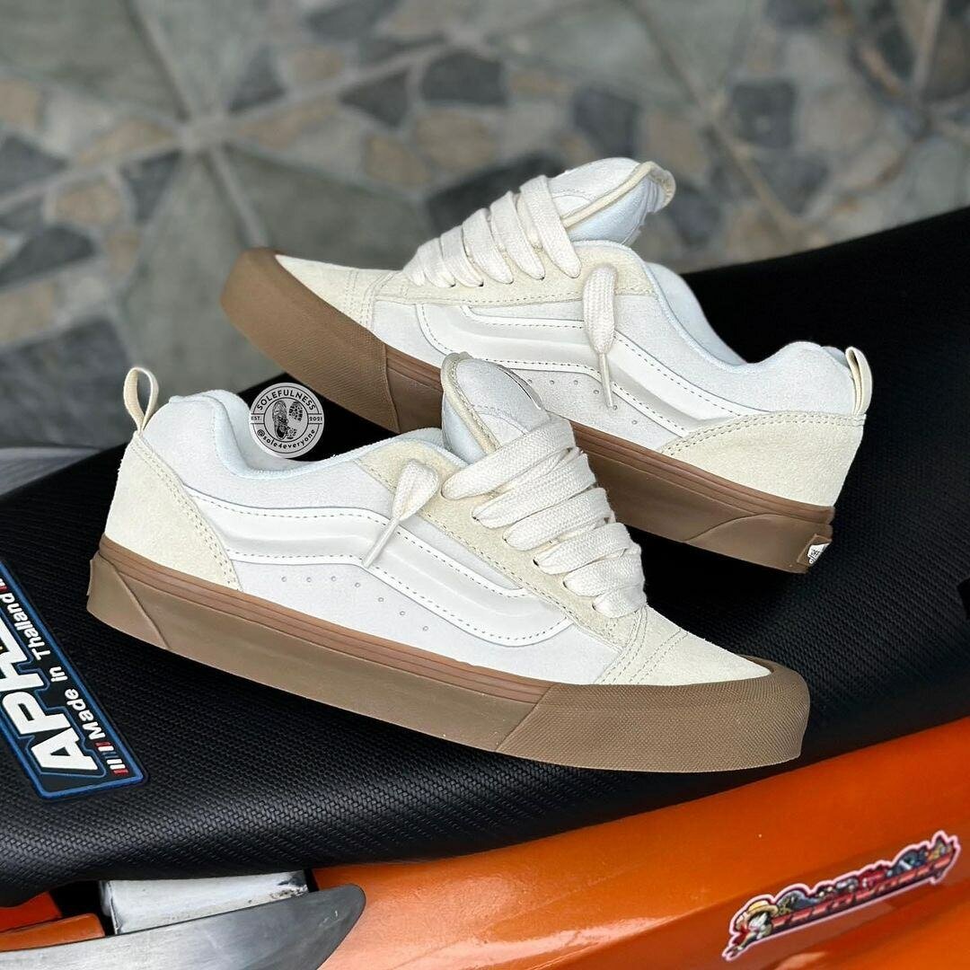 Vans knu original dans carton