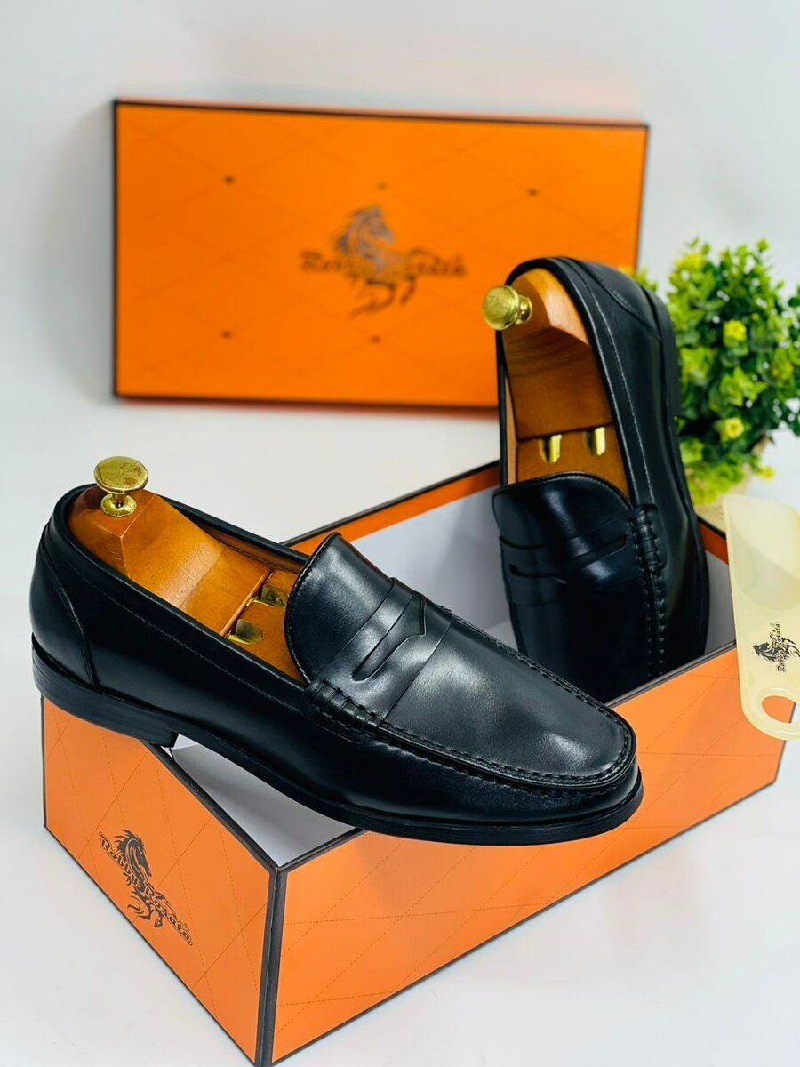 Quality branded shoes