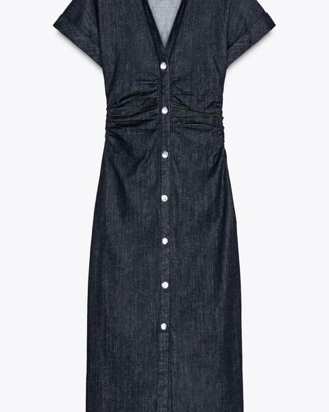 Robe en jean boutonnée élégante