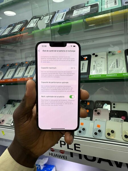 iPhone 14 simple