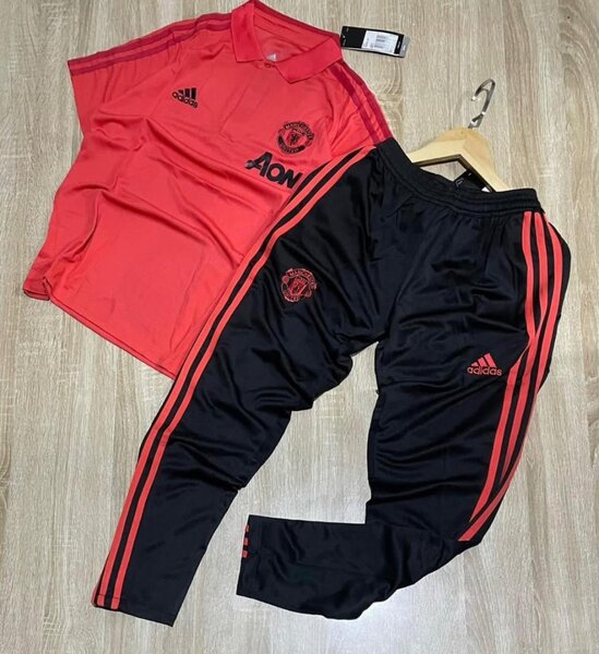 Tenue de Football Club